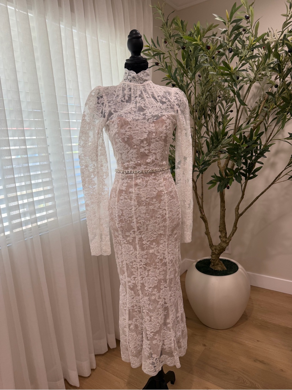V. Chapman Greta Midi Dress / Us Size 2